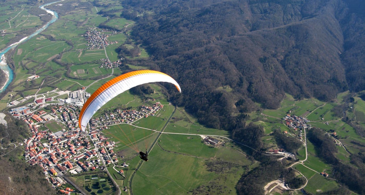 Das Sočatal ist ein thermisch sehr ergiebiges Fluggebiet, wo auch wenig erfahrene Piloten 100-km-Flüge realisieren.