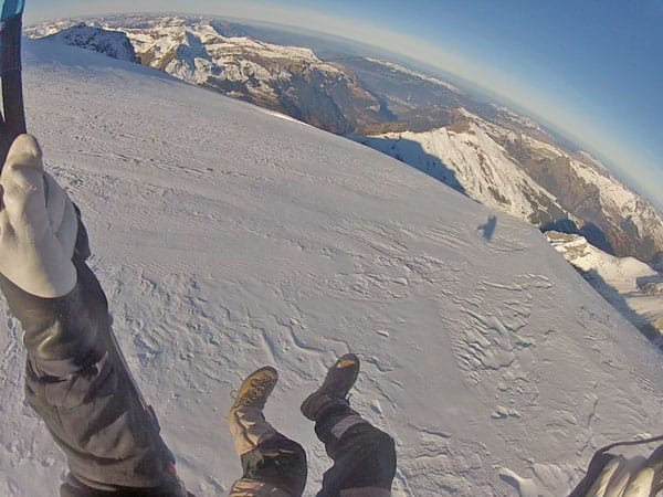 Start auf dem Jungfraujoch. Pilot: Dino Pavic.